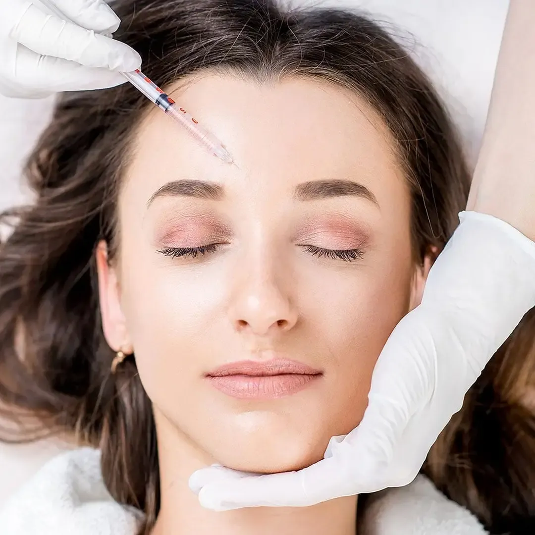 Pele com sinais de perda de firmeza em avaliação facial